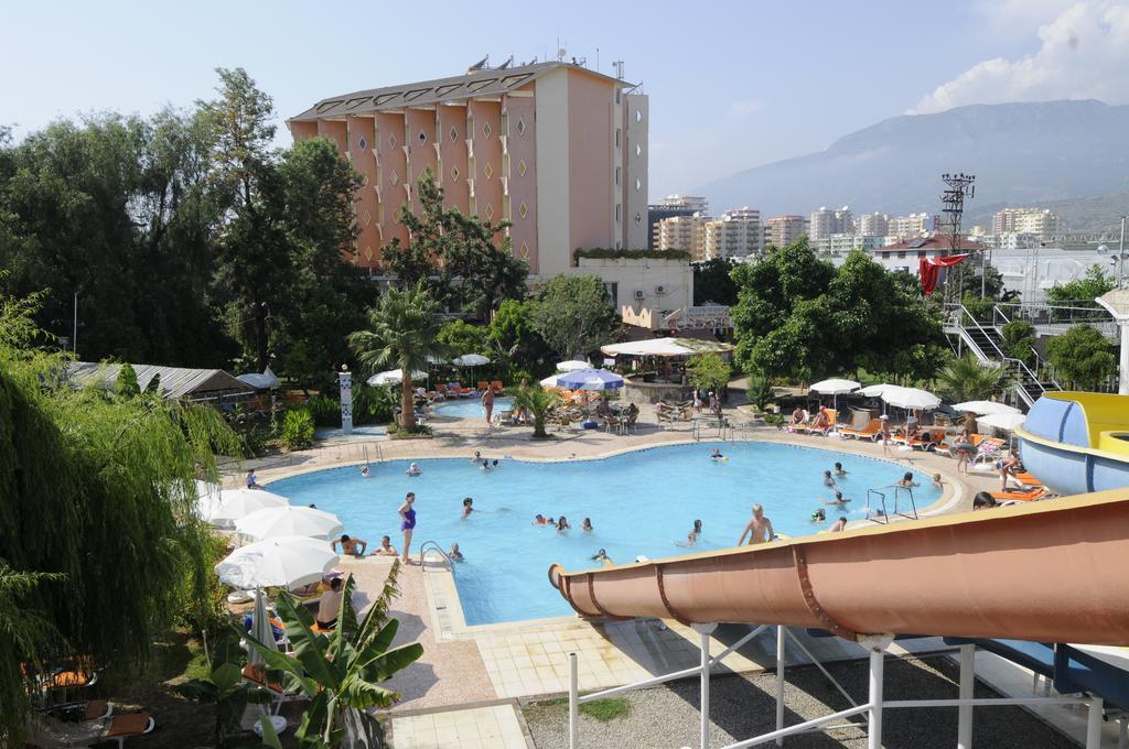 Klas Hotel Kargicak  Ngoại thất bức ảnh
